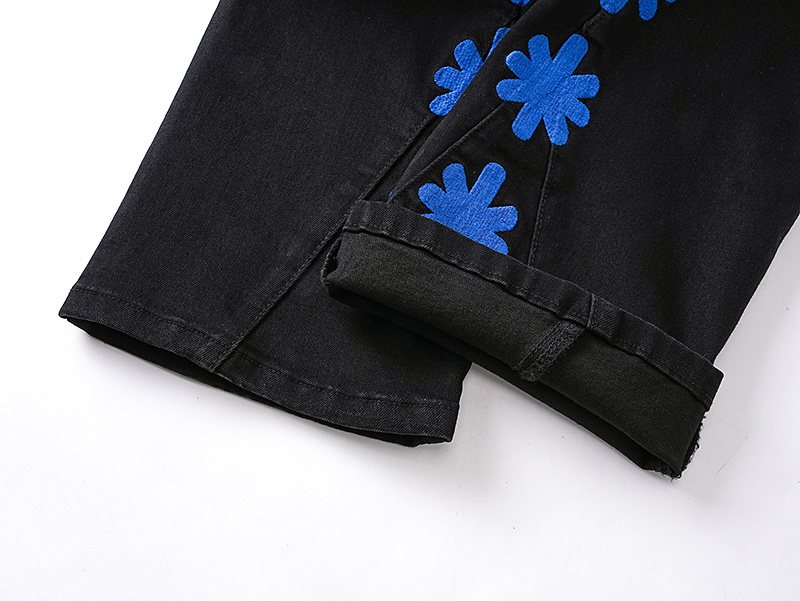 LOSTSHDWS Floral Applique Flared Jeans