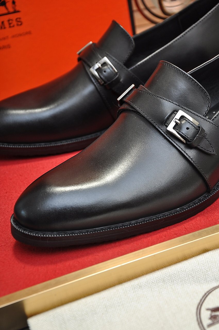 Hermès Men's Black Buckle Loafers