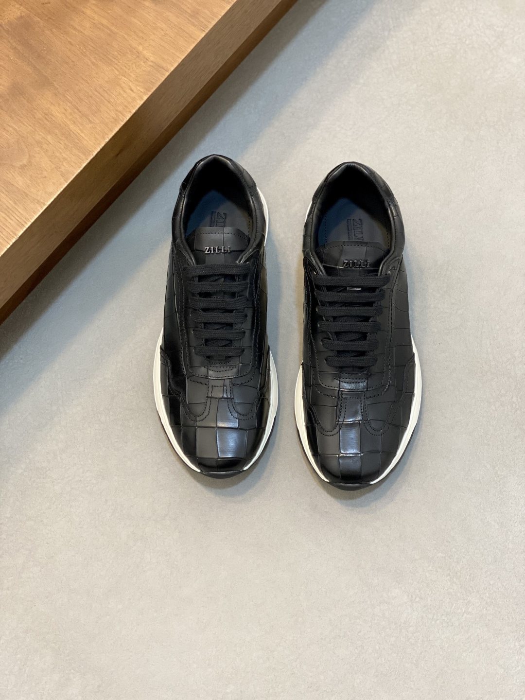 ZILLI Textured Low-Top Sneakers